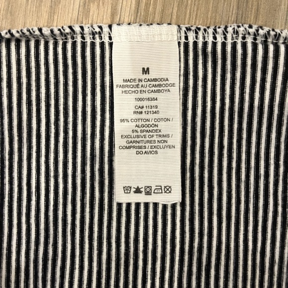 Garage cropped black and white stripped tank top - Picture 6 of 6